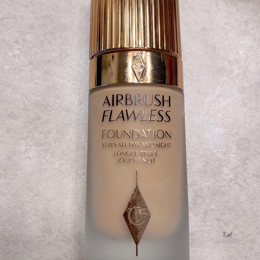 Charlotte Tilbury Flawless Filter Foundation shade 7